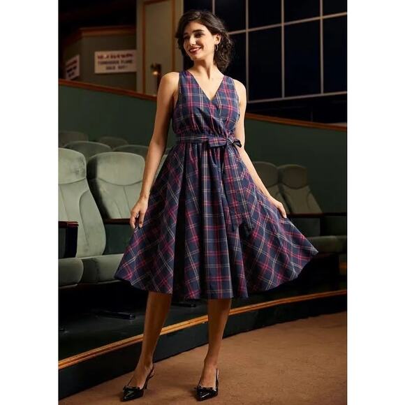 NWT ModCloth Instant Energy Faux-Wrap Dress - Navy Plaid / 1X - Picture 7 of 10